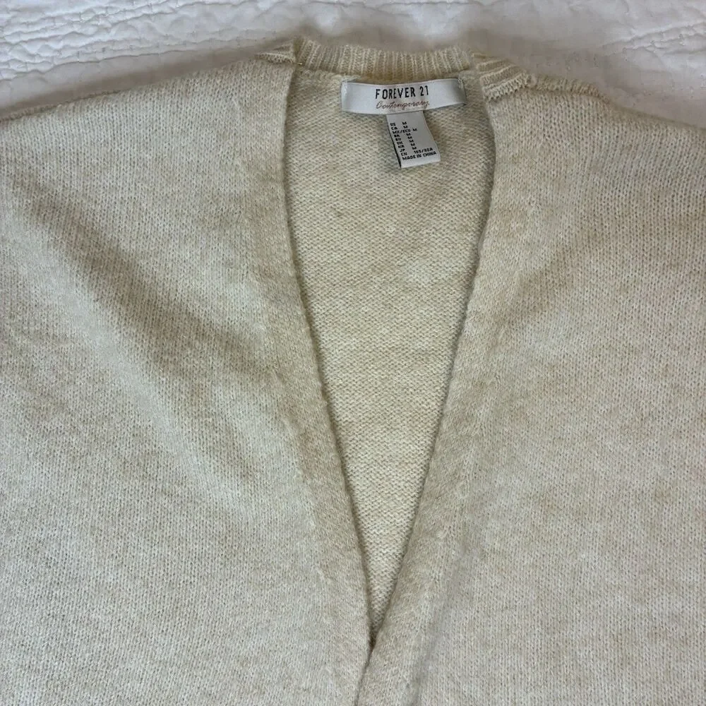 NWT Womens Long Cardigan Sweater Size M Beige Pockets Classic Relaxed Open Front